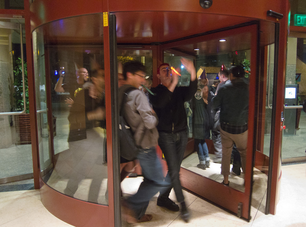 revolving door crowd